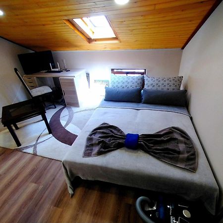 Low Budget Apartment With Breakfast Варна Экстерьер фото